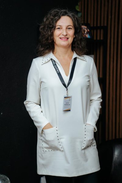 Roxana Budelecan