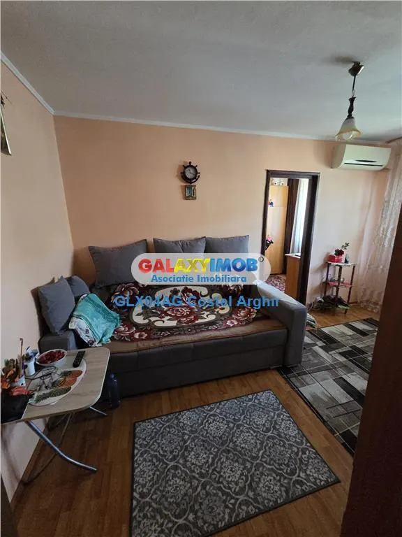 Vindem ap 2 cam SD , et 4, zona Kaufland Craiovei, mobilat - foto 1