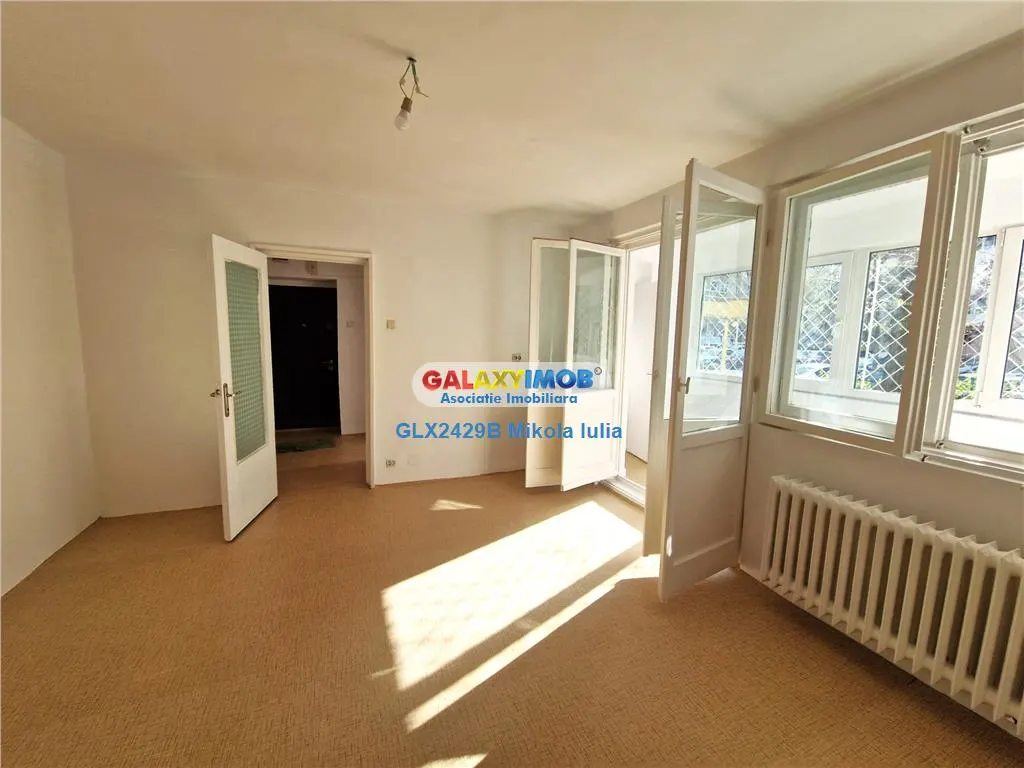 Apartament 3 camere decomadat 2 min Metrou Lujerului - foto 1