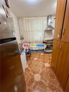 Vanzare apartament 4 camere decomandat Brancoveanu etaj 2/4 - Bucuresti