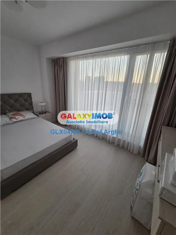 Inchiriem penthouse in zona centrala - foto 17