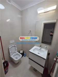 Inchiriem penthouse in zona centrala - foto 21
