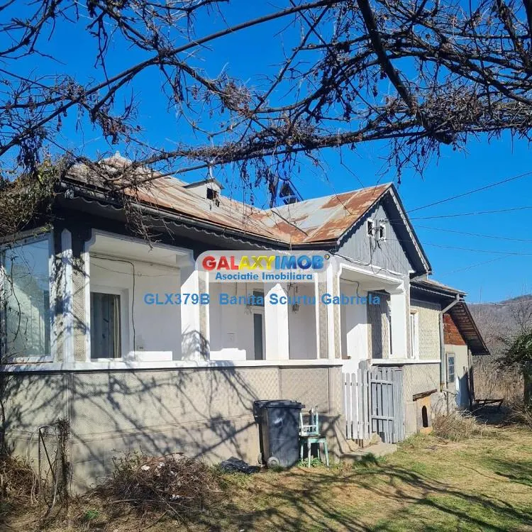Vanzare casa cu teren de 1200 mp in zona Izvoarele, jud  Prahova - foto 1