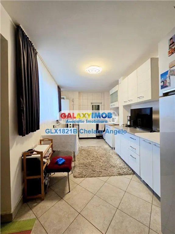 Dobroesti,vila  8 camere,garaj,185 mp utili, teren 222 mp.la cheie - foto 12