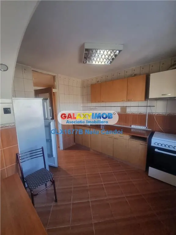 VANZARE APARTAMENT 2 CAMERE 13 SEPTEMBRIE RAZOARE - foto 3