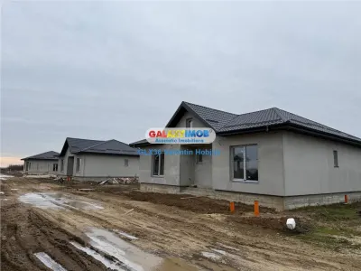 Vanzare vila individuala la cheie 4 camere  Sabareni - Central - foto 14