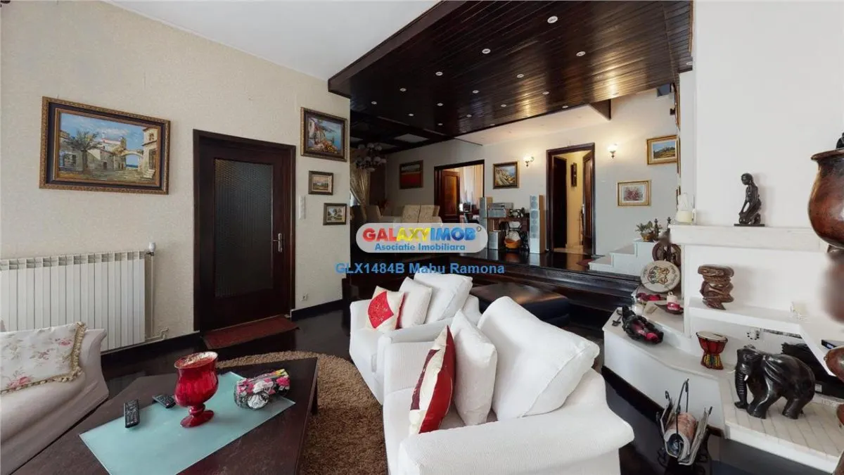 Vila superba, 9 dormitoare, pretabila pentru pensiune, Sinaia - foto 1