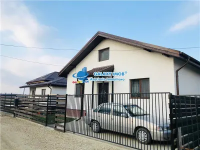 Vanzare vila individuala la cheie 4 camere  Sabareni - Central - Sabareni
