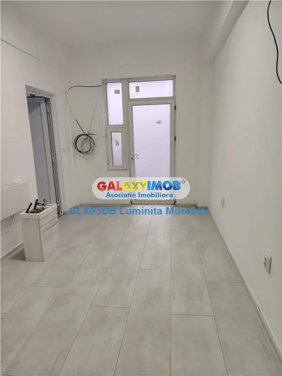 Vanzare spatiu comercial 18mp Voinesti Judetul Dambovita - foto 1