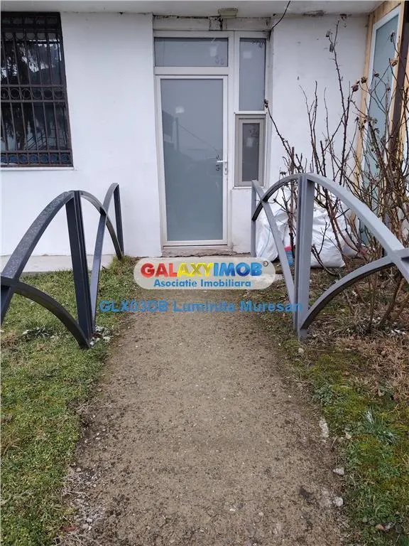 Vanzare spatiu comercial 18mp Voinesti Judetul Dambovita - foto 10