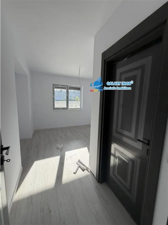 Apartament 3 camere/2 bai-curte 55mp-Boxa-Prelungirea Ghencea - foto 14