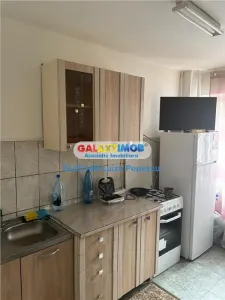 Apartament 2 camere  PANDURI stradal,vedere spate - foto 2