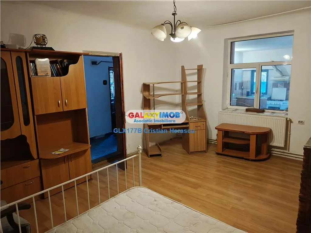 Chitila Triaj Apartament 3 camere 2 bai curte proprie - foto 11