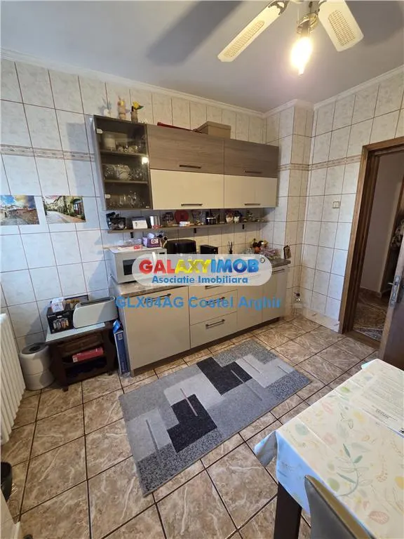 Vindem ap 2 cam decomandat spatios , Negru Voda - foto 2