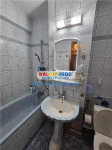 Vindem ap 2 cam decomandat spatios , Negru Voda - foto 14