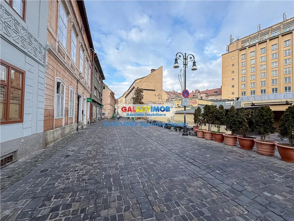 Garsoniera Centru Istoric 5 Minute Piata Sfatului - foto 1