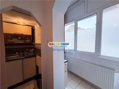 Garsoniera Centru Istoric 5 Minute Piata Sfatului - foto 9