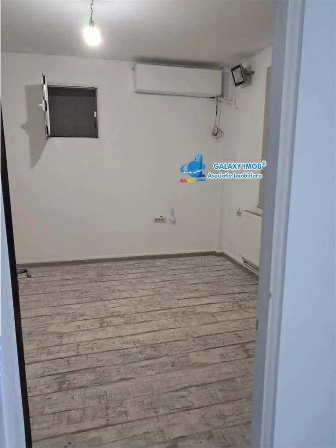 De Inchiriat Spatiu 100 mp  PARTER  NORD- stradal - foto 6