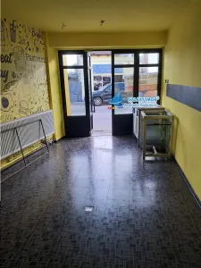 De Inchiriat Spatiu 100 mp  PARTER  NORD- stradal - foto 7