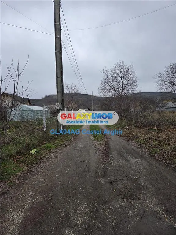 Vindem teren intravilan 1000 mp in Calinesti , dubla deschidere - foto 2