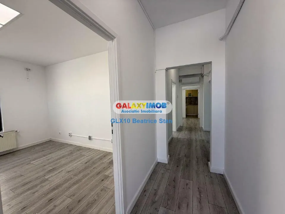 Spatiu birouri generos PIATA UNIRII, loc de parcare asigurat - foto 11