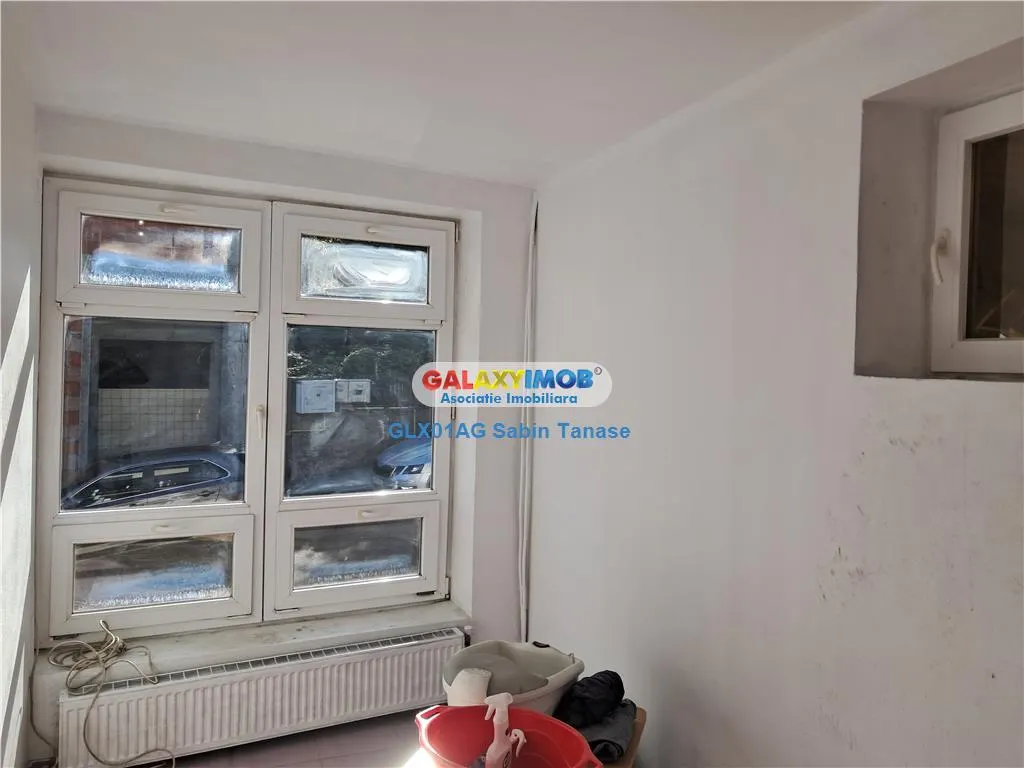 De Inchiriat Spatiu 75 mp  PARTER  central- stradal - foto 6