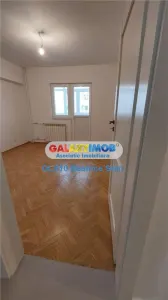 Inchiriere apartament 4 camere decomandat spatios ULTRACENTRAL - foto 2