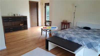Vila foarte frumoasa langa  PALATUL si LACUL MOGOSOAIA - foto 7