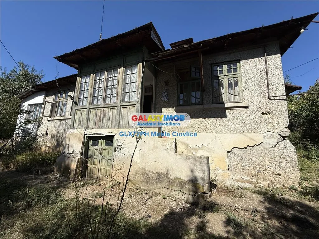 Vanzare casa batraneasca Baicoi Prahova - foto 1