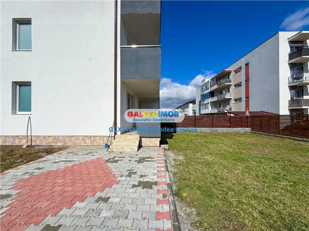 Apartament 2 Camere Parter  Curte de 347 Mp Sanpetru - foto 3