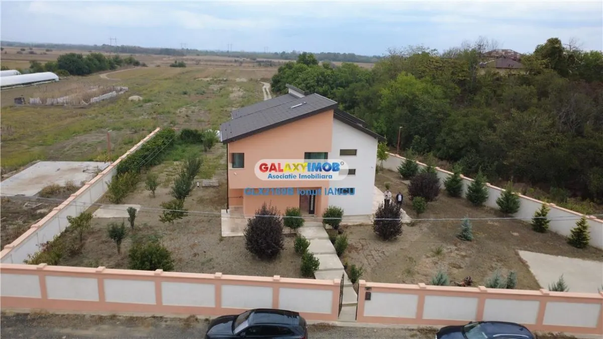 Casa Lux Mihailesti 6 Camere 300 m.p. - foto 1
