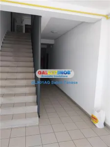 DE vanzare apartament cu 4 camere conf 1 dec etaj 1 Lidl Nord - foto 19