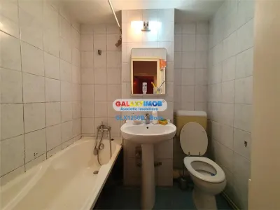Ap 3 cam decomandat- METROU - foto 6