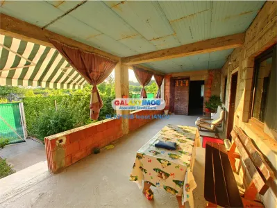 Ocazie! Vila spatioasa la rosu, langa padurea Odoreanu - doar 165.000E - foto 2