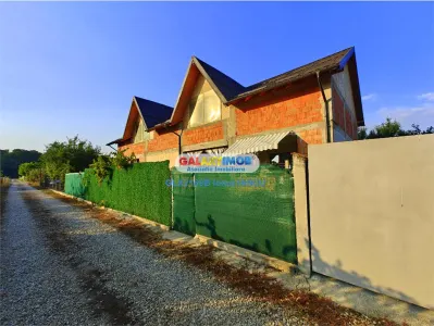Ocazie! Vila spatioasa la rosu, langa padurea Odoreanu - doar 165.000E - foto 13