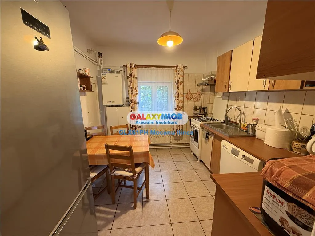 Vanzare casa 4 camere, in Ploiesti, zona Republicii - foto 15