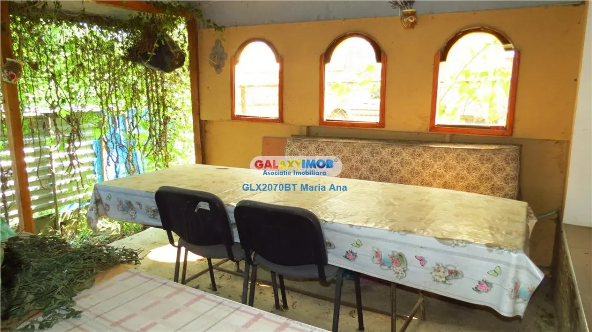 Curtesti, Botosani , Teren generos cu casa si anexa! - foto 5