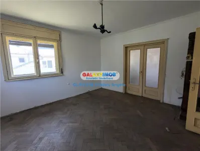 Rahova Muntii Carpati,teren 569 mp, casa 4 cam si anexe 170 mp utilit - foto 3