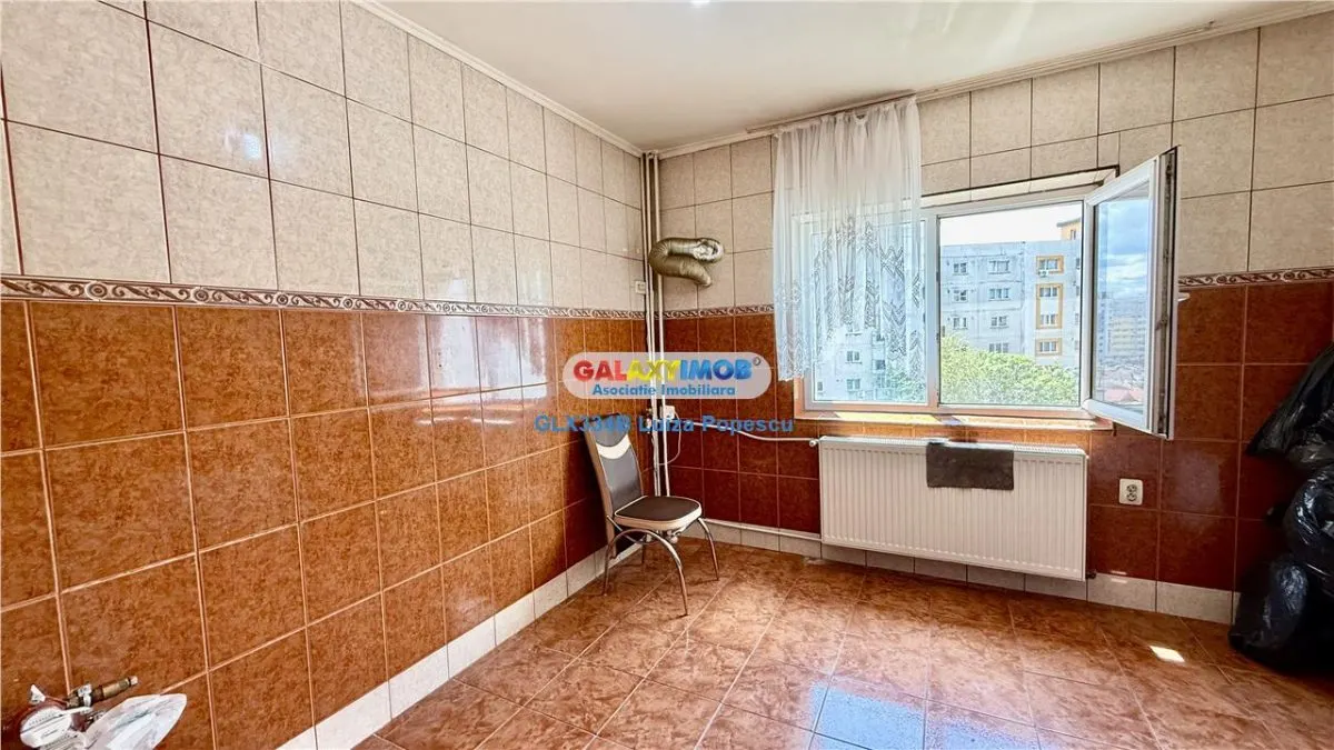 Apartament  3 camere 13 SEPTEMBRIE-SEBASTIAN PARC hol - foto 2