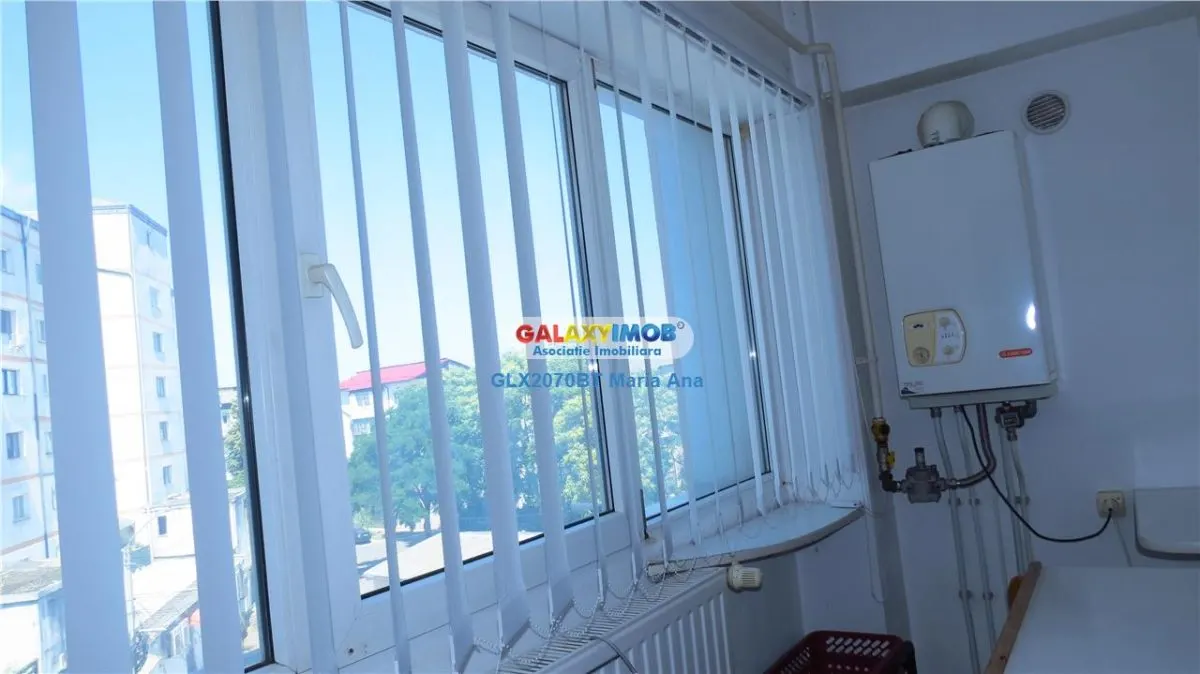 Garsoniera etaj 3, Calea Nationala! - foto 13