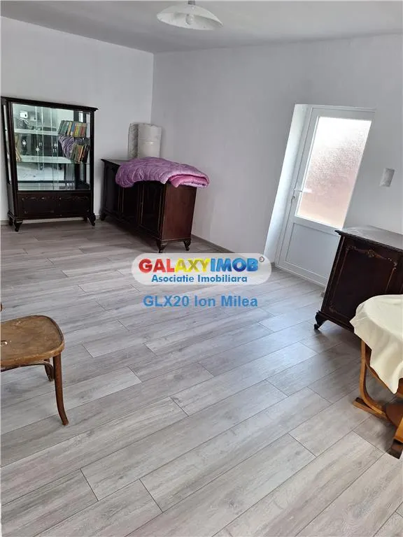 Vanzare casa 4  caramida  central,  renovata  Campulung Arges - foto 1