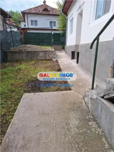 Vanzare casa 4  caramida  central,  renovata  Campulung Arges - foto 4