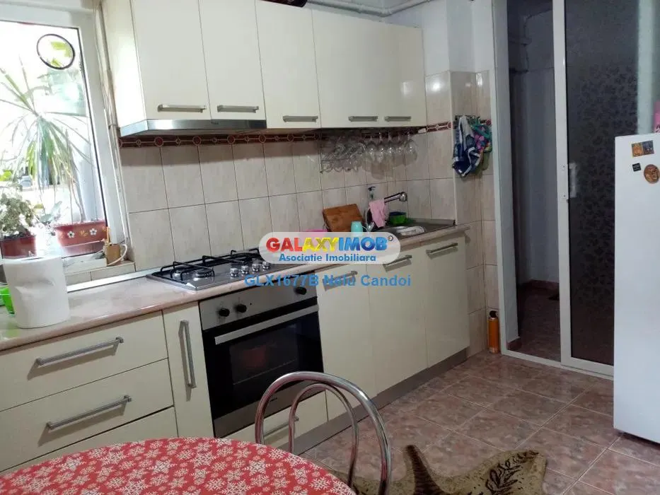 VANZARE APARTAMENT 3 CAMERE RAHOVA LIC. BOLINTINEANU - foto 1