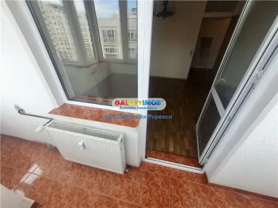 Vanzare apartament 3 camere PANDURI ACADEMIA MILITARA hol H - foto 7