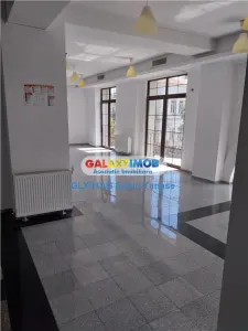 De Inchiriat Spatiu Comercial 280 mp  Central- etaj 1 - foto 2
