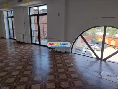 De Inchiriat Spatiu Comercial 280 mp  Central- etaj 1 - foto 5