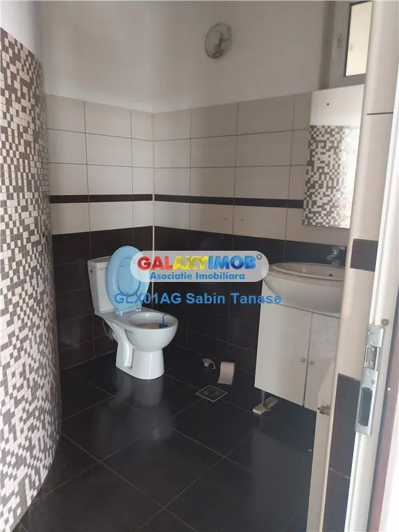 De Inchiriat Spatiu Comercial 280 mp  Central- etaj 1 - foto 7
