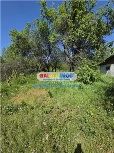 Vindem teren intravilan 3600 mp Calinesti , deschidere 58 m - foto 5