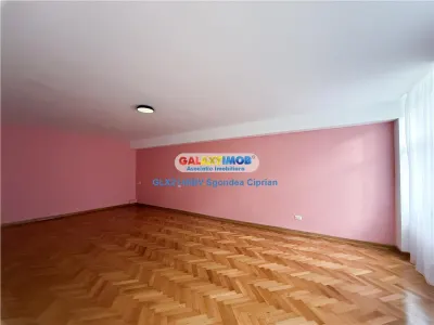 Apartament Cu 3 Camere De Vanzare Str. Castelului 98 mp - foto 16