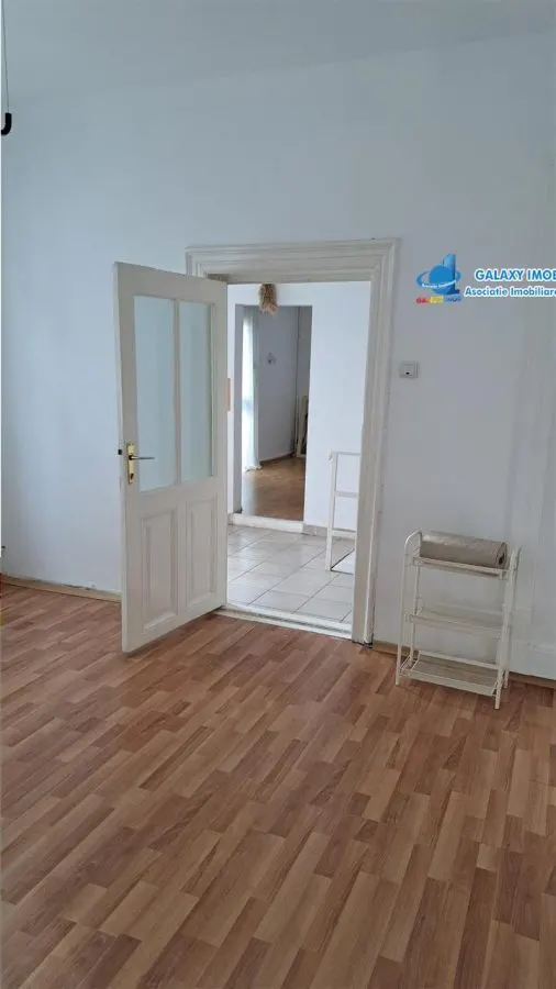 Inchiriere corp de casa parter inalt renovata MIHAI EMINESCU - foto 14